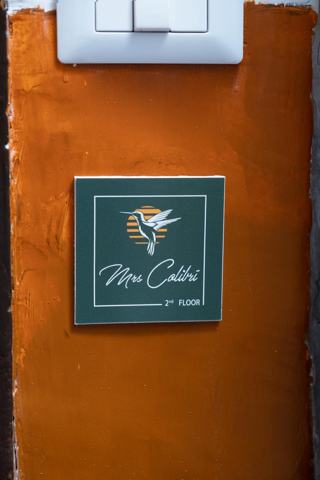 Colibri A Piazza Dante Lägenhet Neapel Exteriör bild
